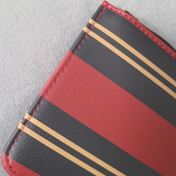 Harry Potter Wallet Wristlet - Picture 8 of 16